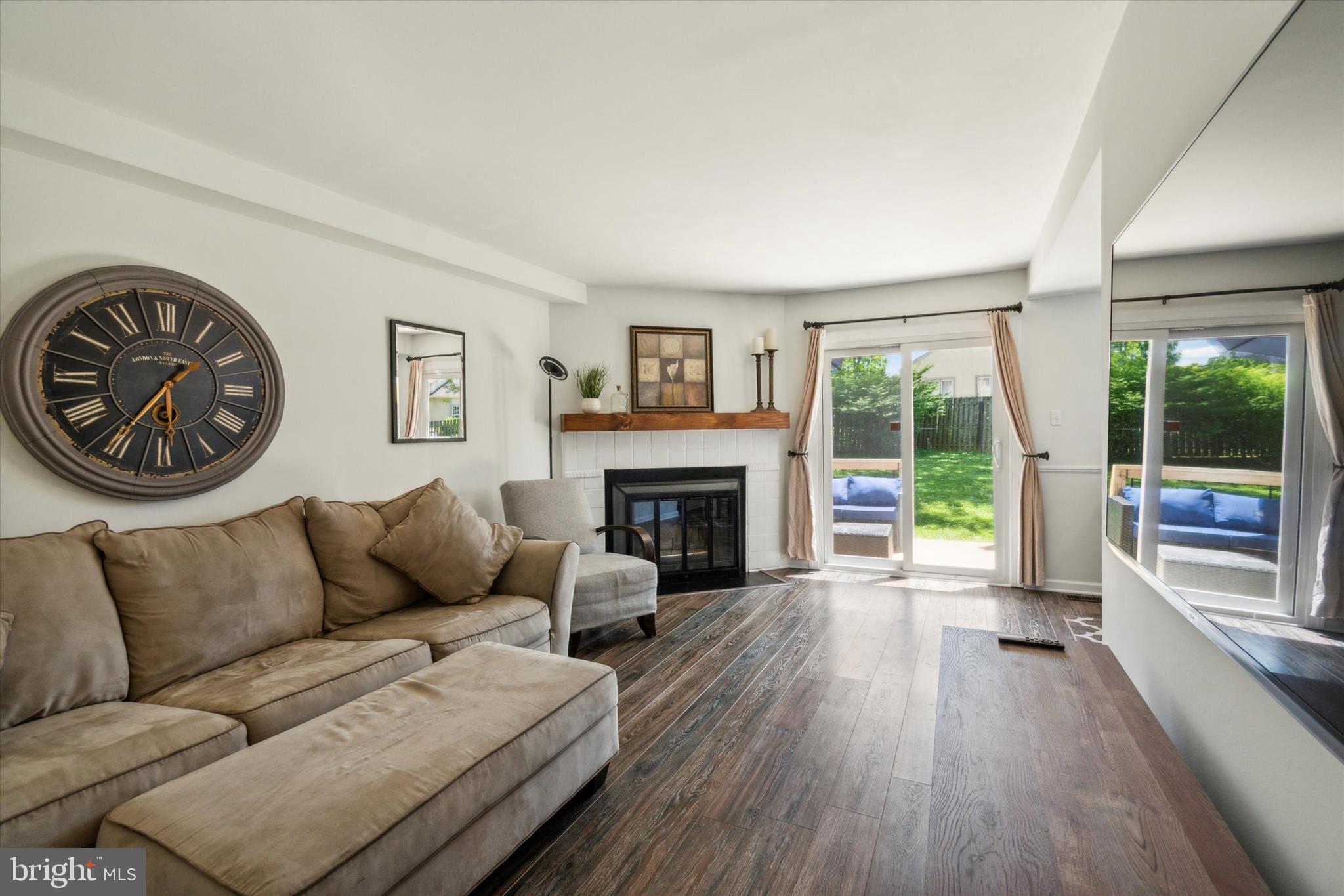 43 CABOT COURT