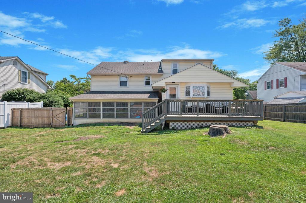 3667 DEEPWATER LANE