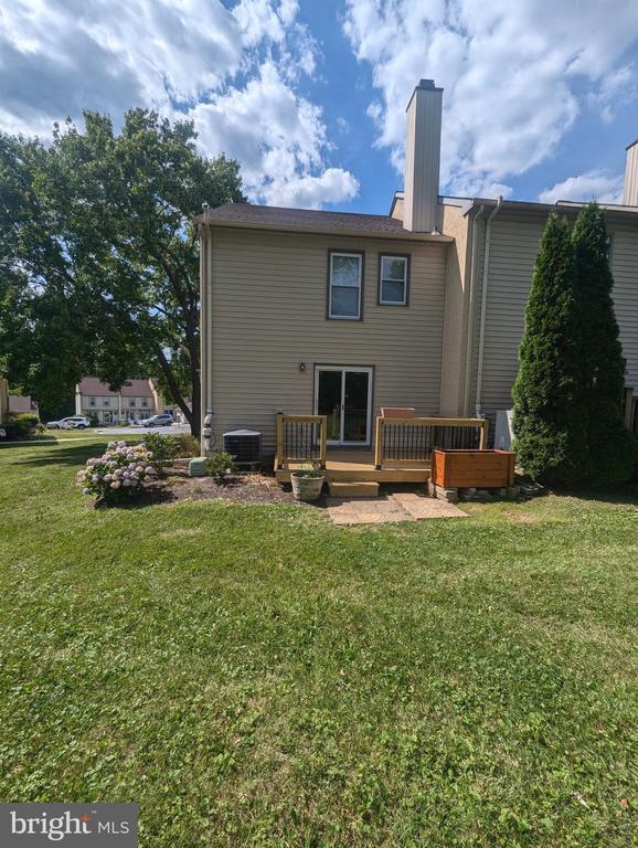 43 CABOT COURT