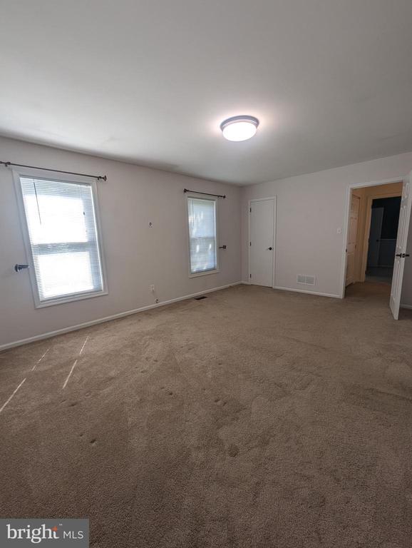 43 CABOT COURT