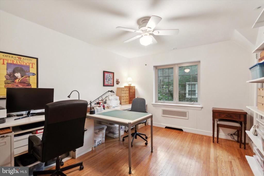 534 BROOKVIEW LANE