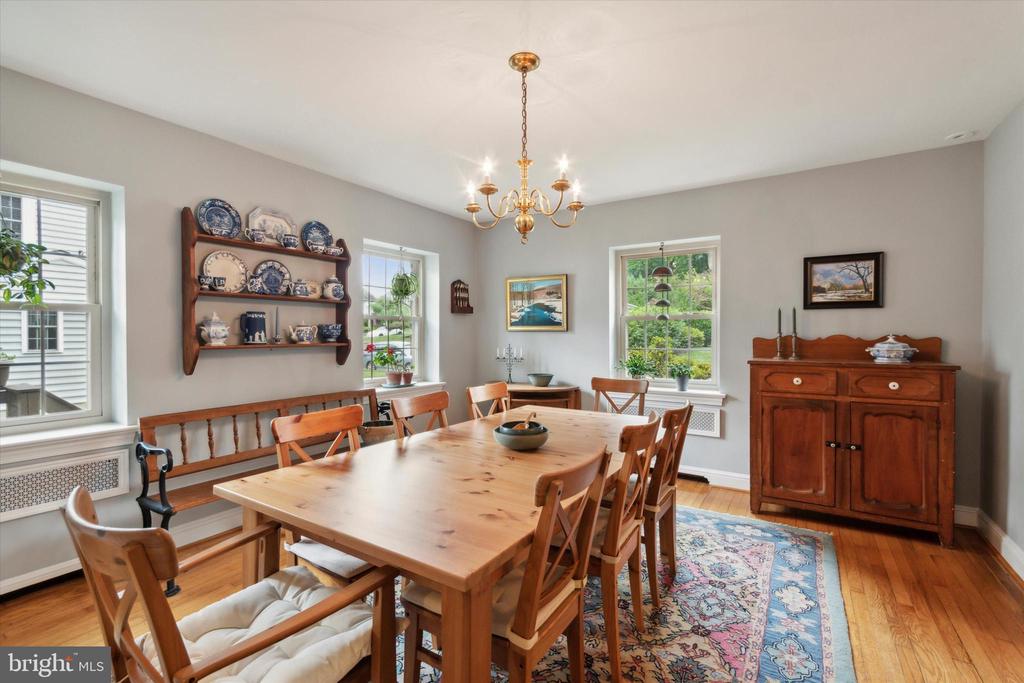 534 BROOKVIEW LANE