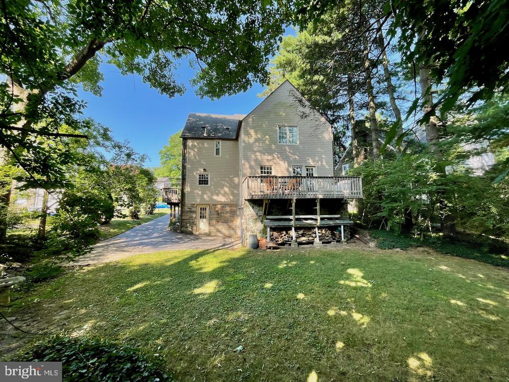534 BROOKVIEW LANE