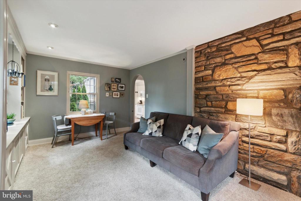 534 BROOKVIEW LANE
