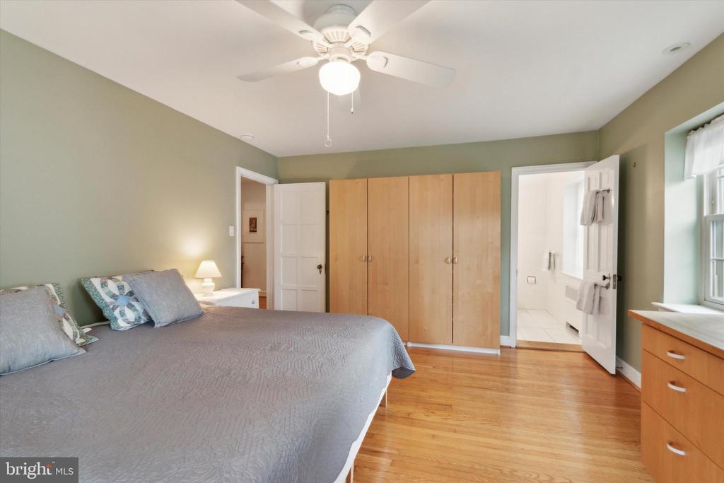 534 BROOKVIEW LANE