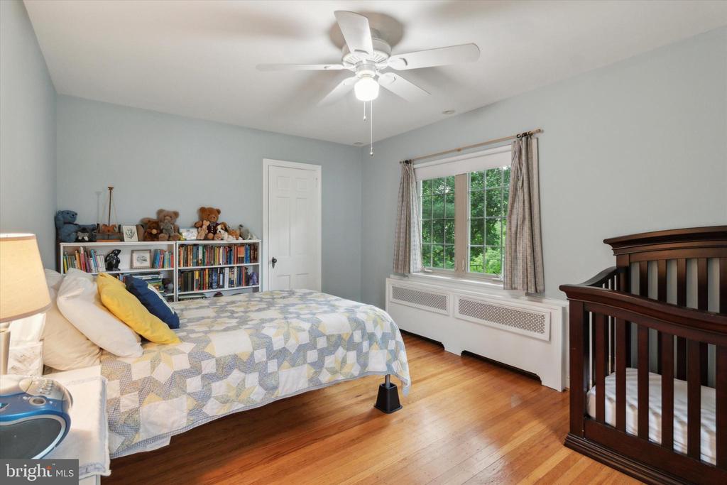 534 BROOKVIEW LANE