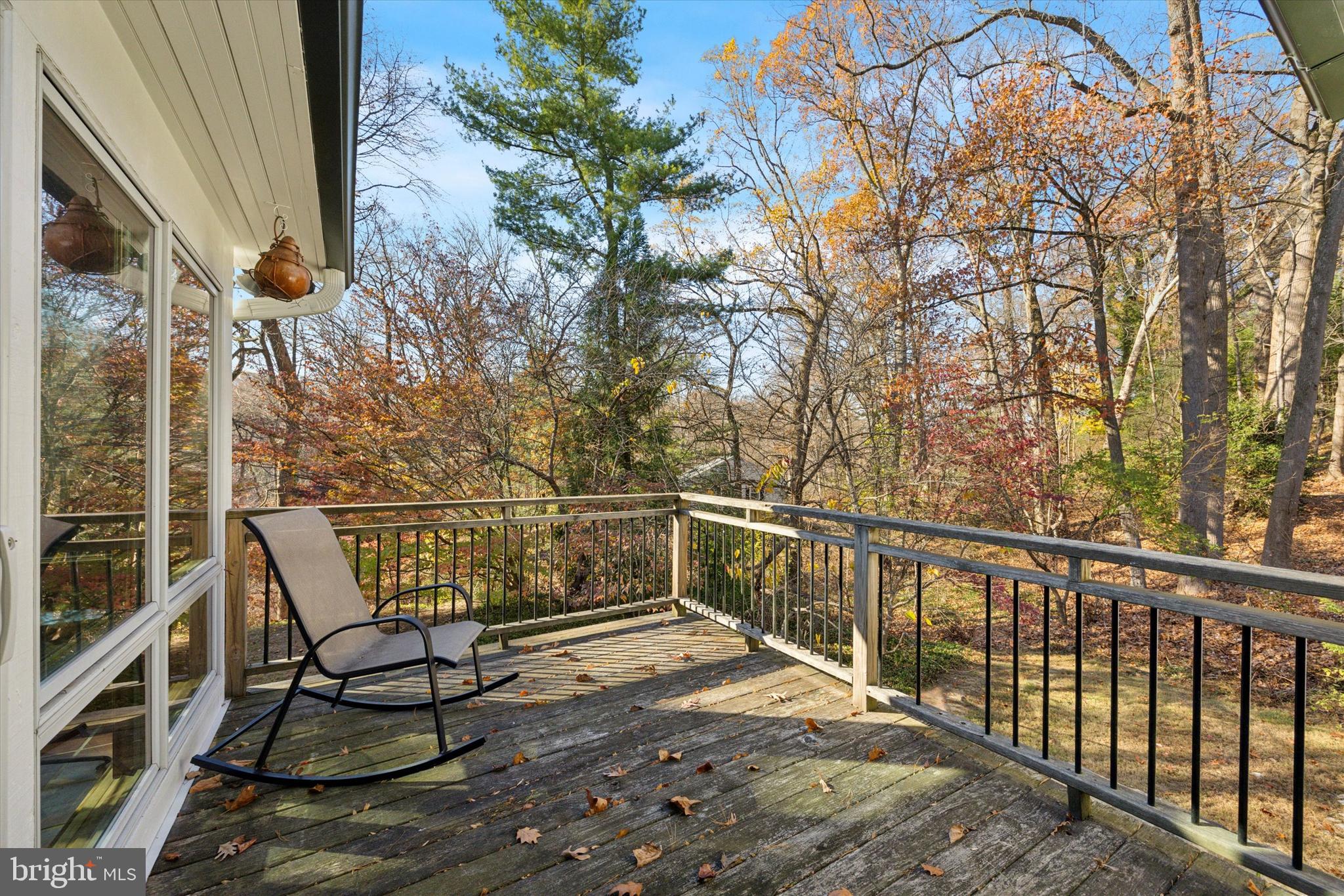 19 WHITE PINE LANE