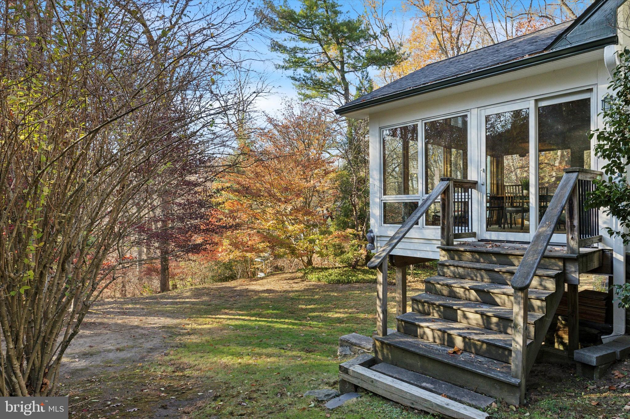 19 WHITE PINE LANE