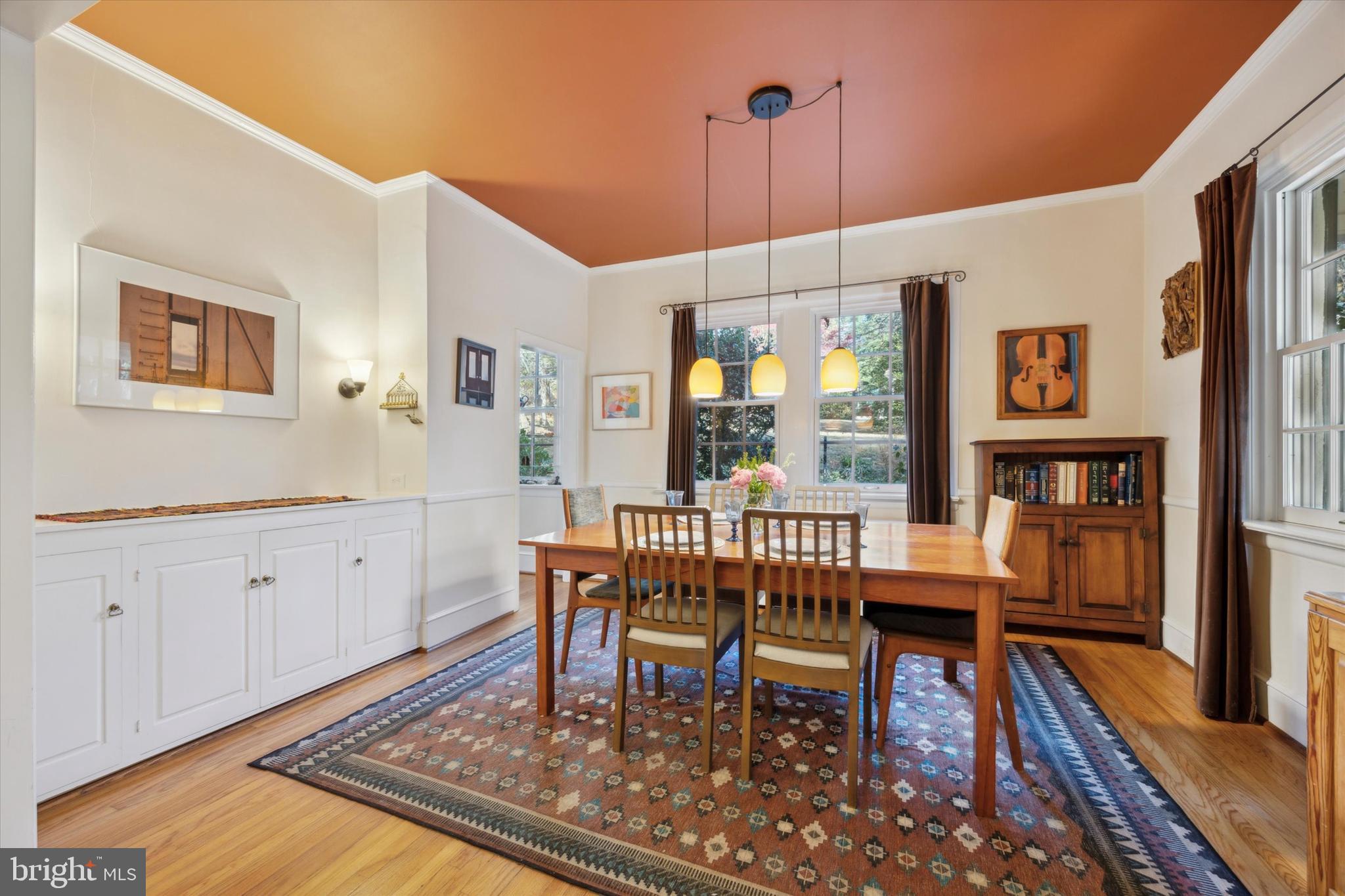 19 WHITE PINE LANE