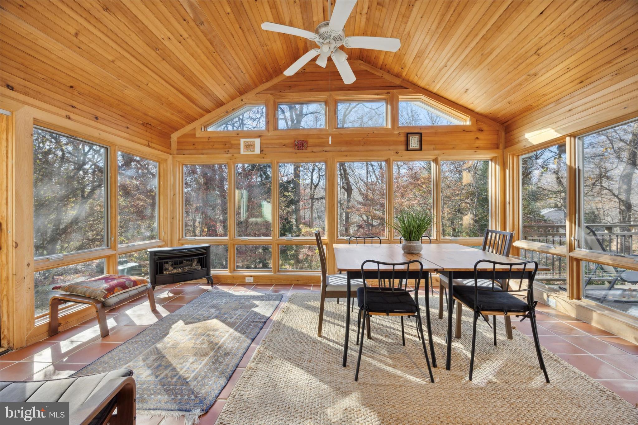19 WHITE PINE LANE