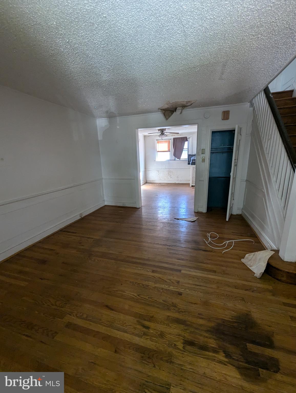 225 WRIGHT AVENUE