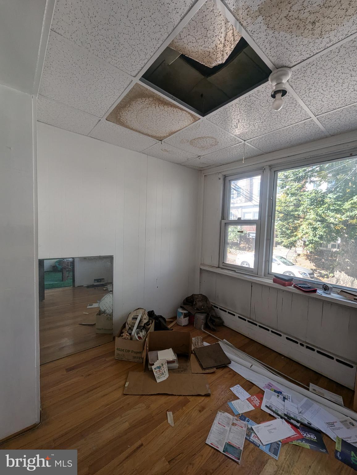225 WRIGHT AVENUE