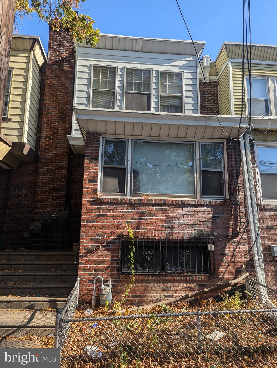 225 WRIGHT AVENUE