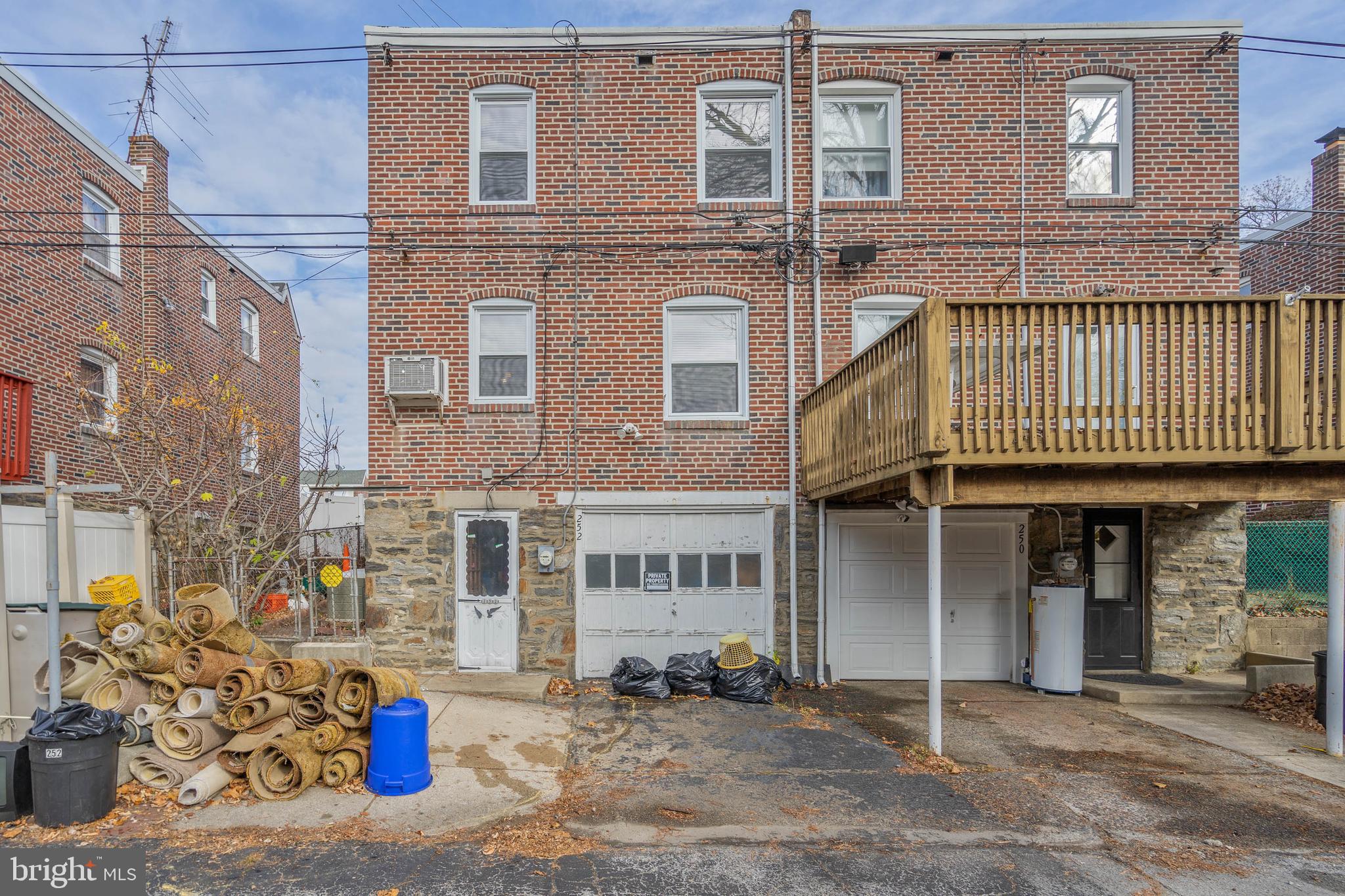 252 CHILDS AVENUE