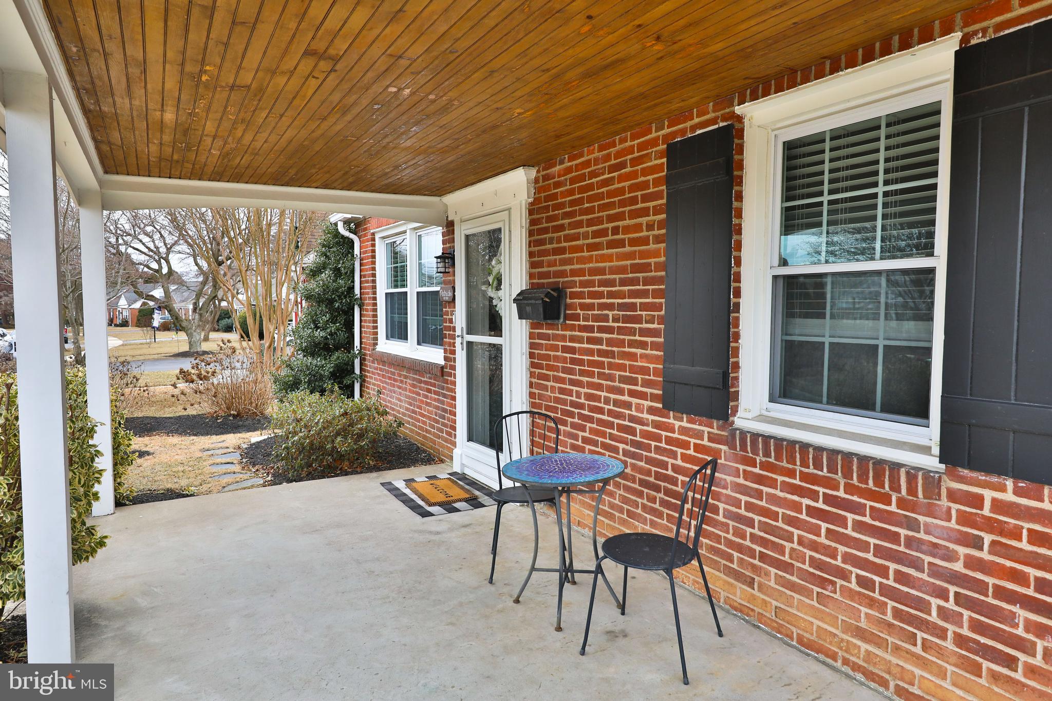 560 LAWRENCE ROAD