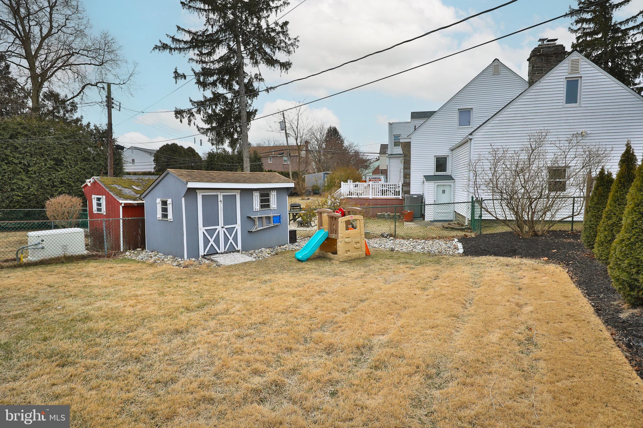 560 LAWRENCE ROAD