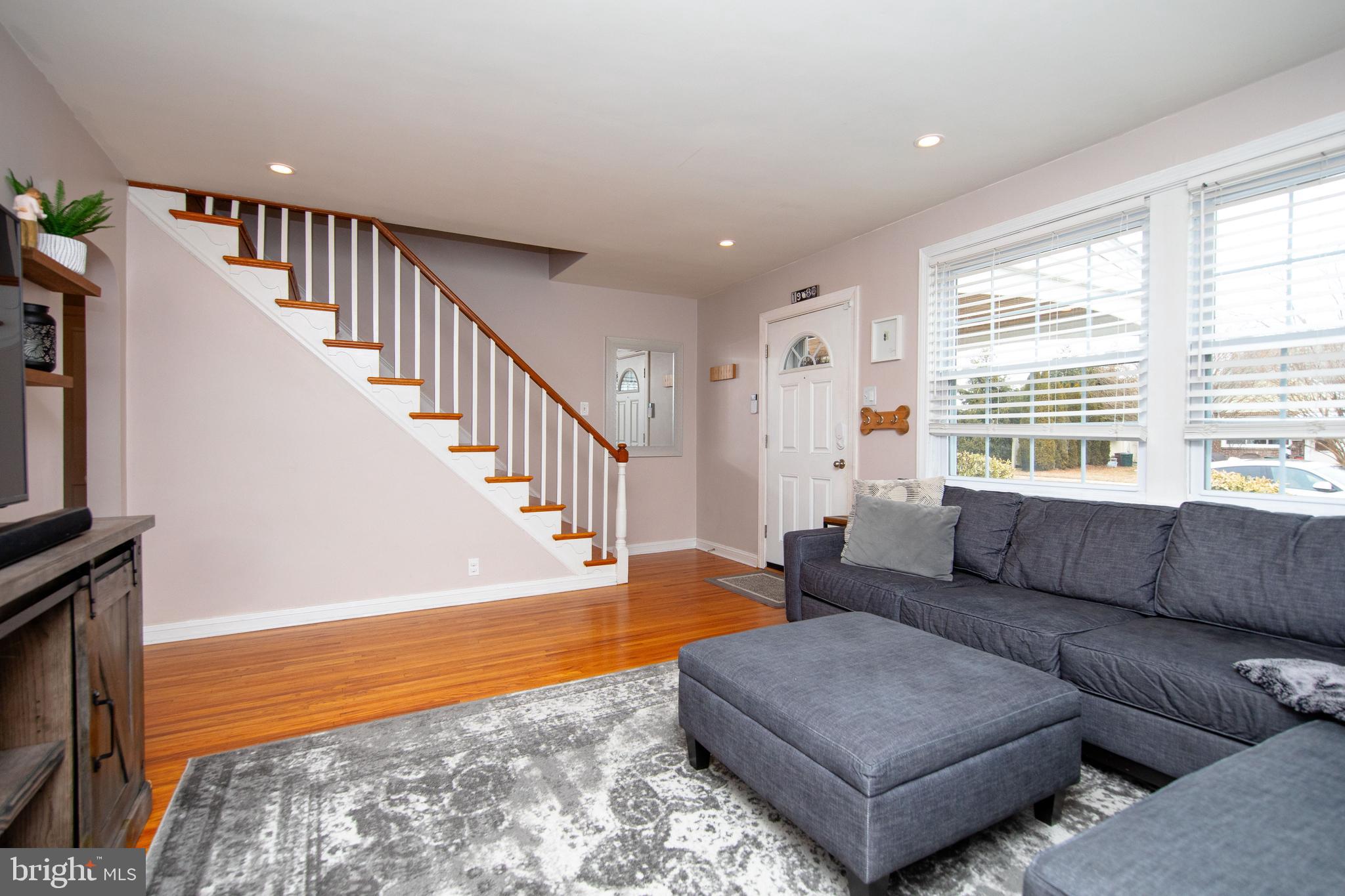 560 LAWRENCE ROAD