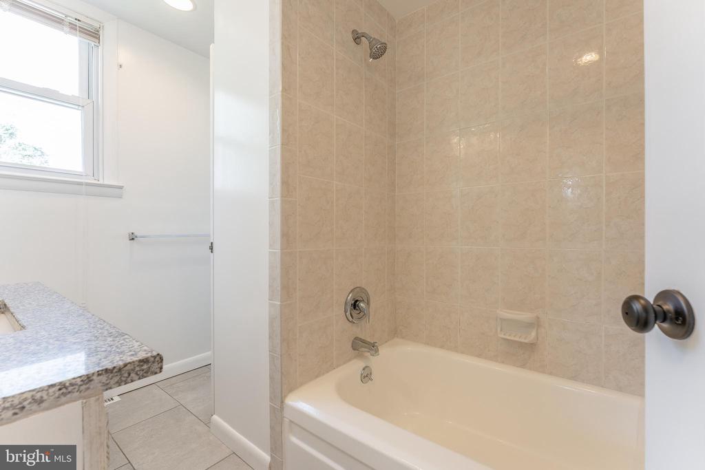 222 EMERALD LANE