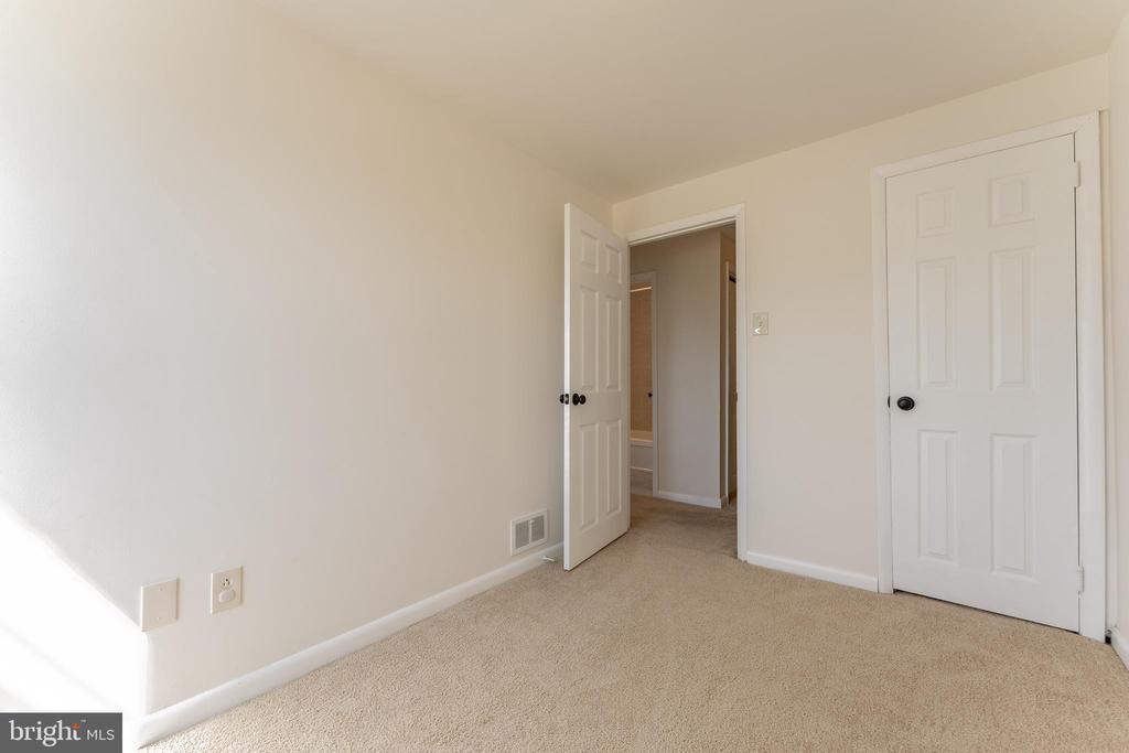 222 EMERALD LANE