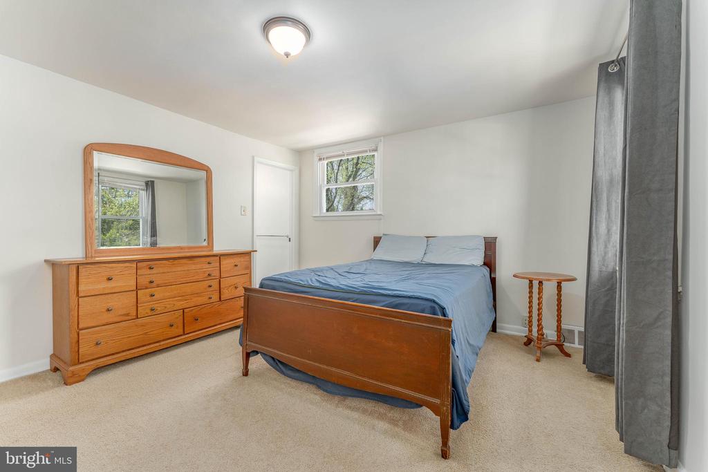 222 EMERALD LANE
