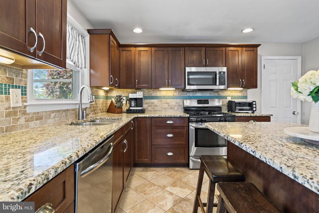105 LONGVIEW DRIVE