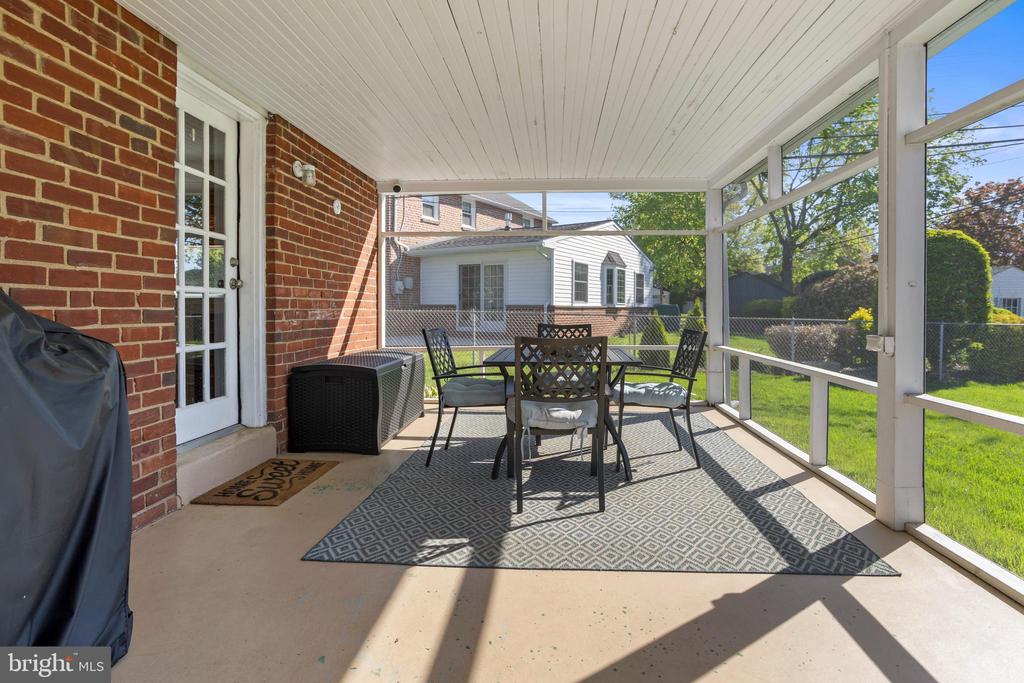 105 LONGVIEW DRIVE