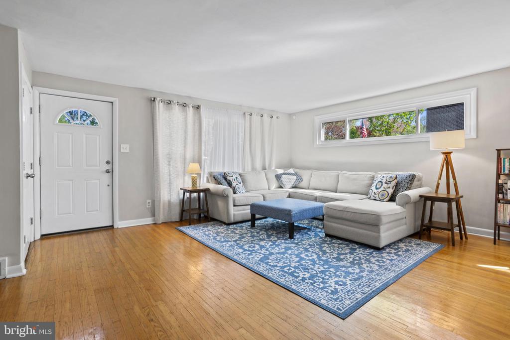 105 LONGVIEW DRIVE