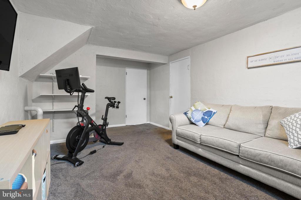 105 LONGVIEW DRIVE