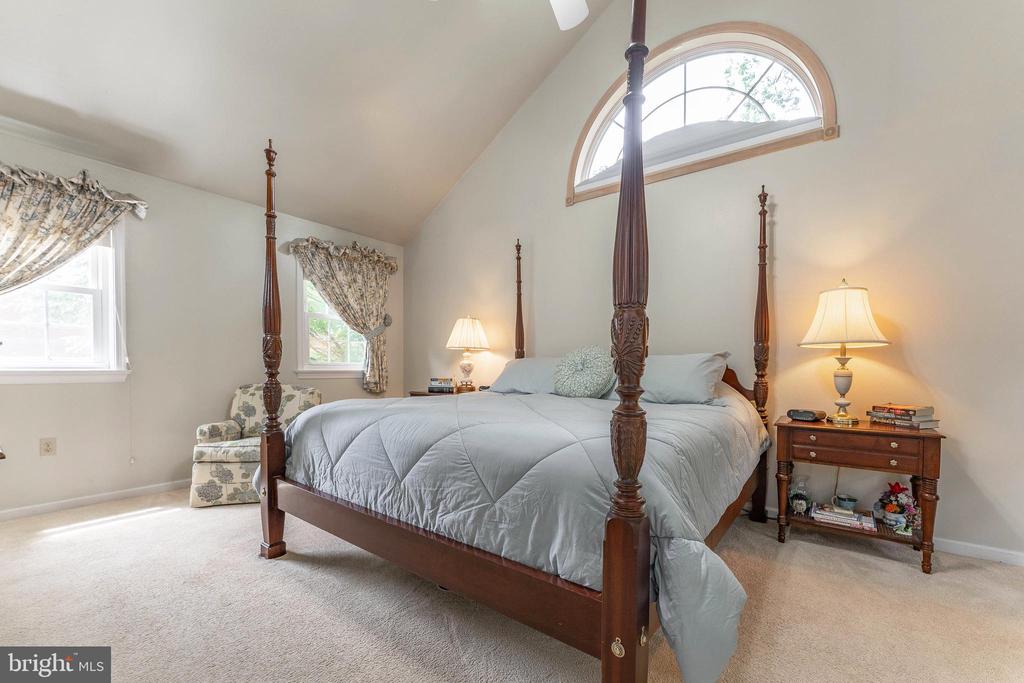 2 FAIRHILL ROAD