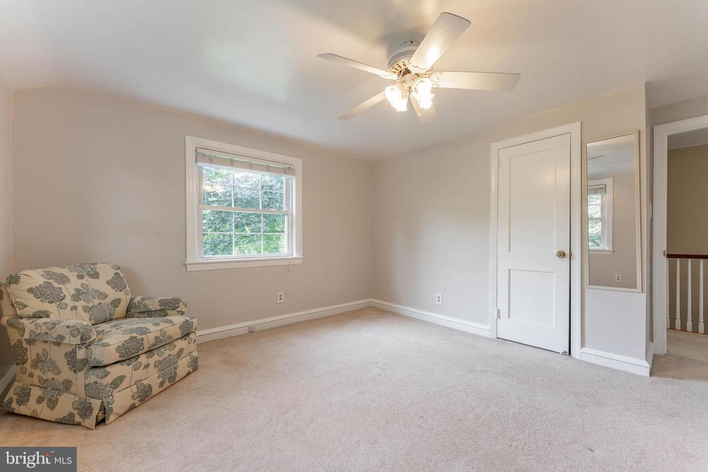 2 FAIRHILL ROAD
