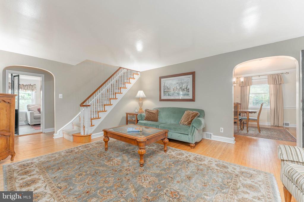 2 FAIRHILL ROAD