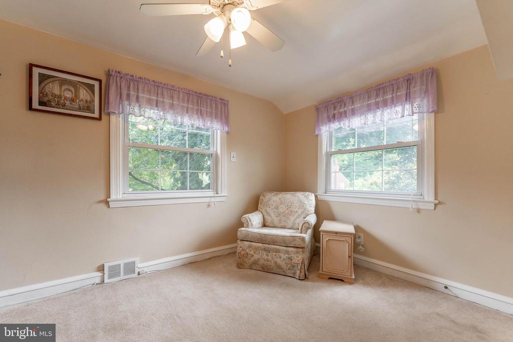 2 FAIRHILL ROAD
