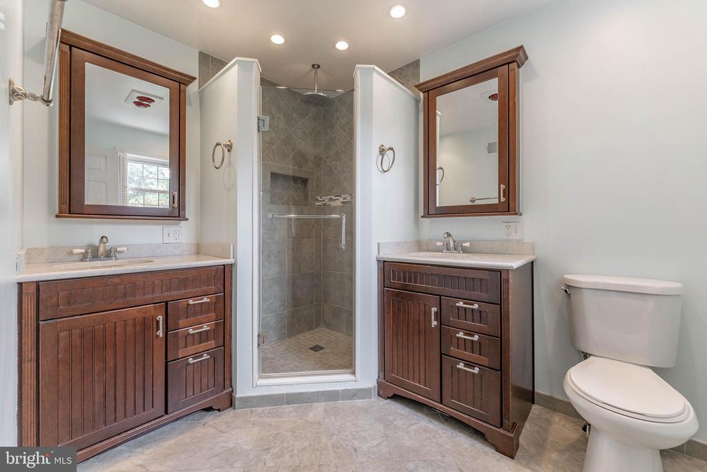 2 FAIRHILL ROAD