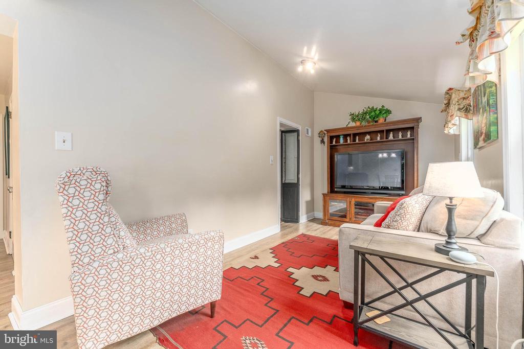 2 FAIRHILL ROAD