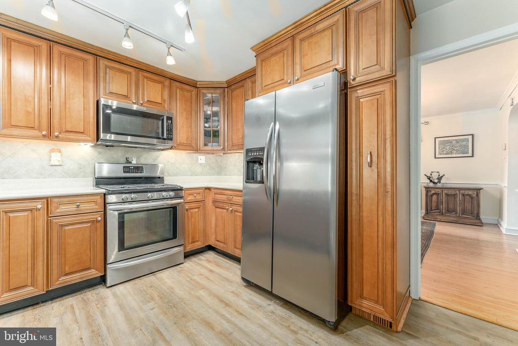 2 FAIRHILL ROAD