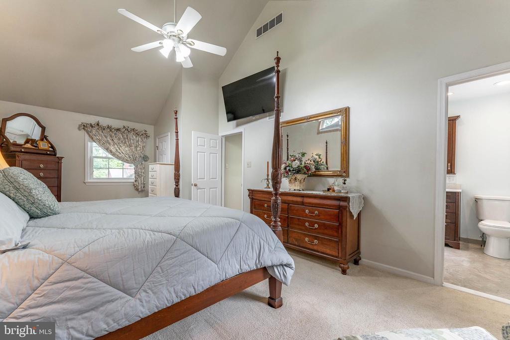 2 FAIRHILL ROAD