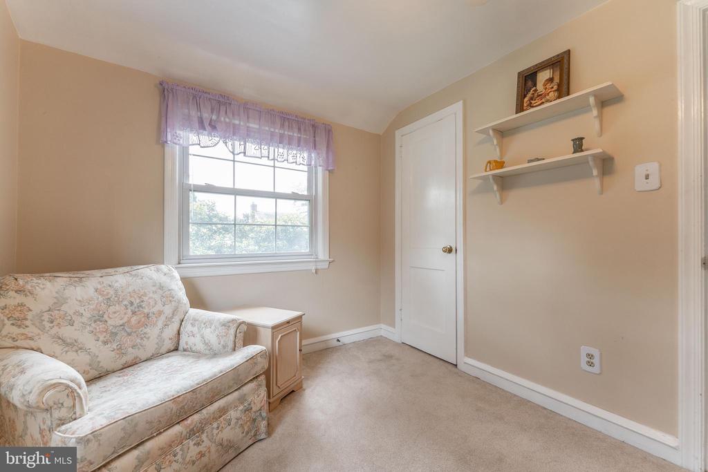 2 FAIRHILL ROAD