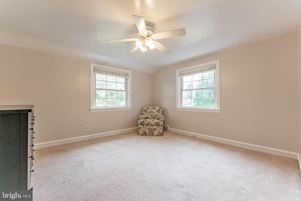 2 FAIRHILL ROAD