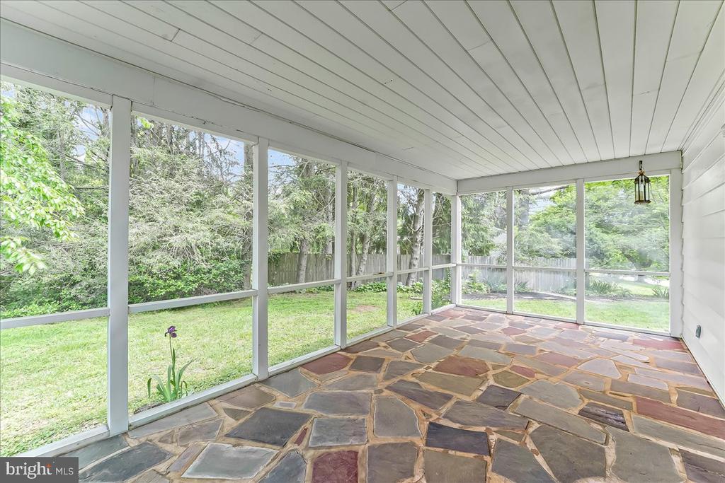 63 MARLBOROUGH LANE