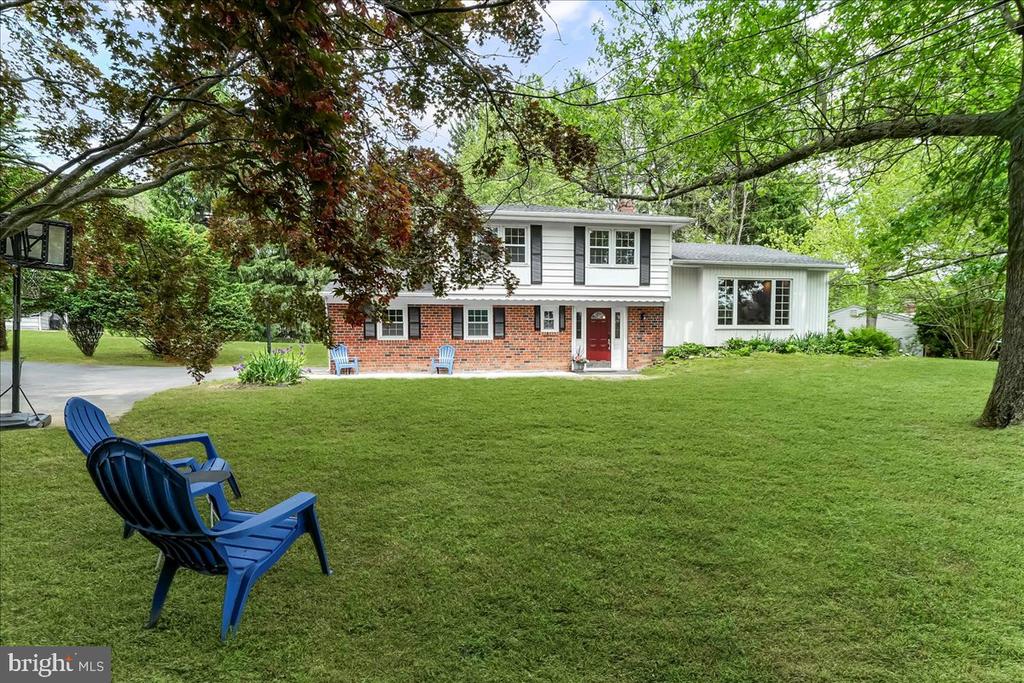 63 MARLBOROUGH LANE