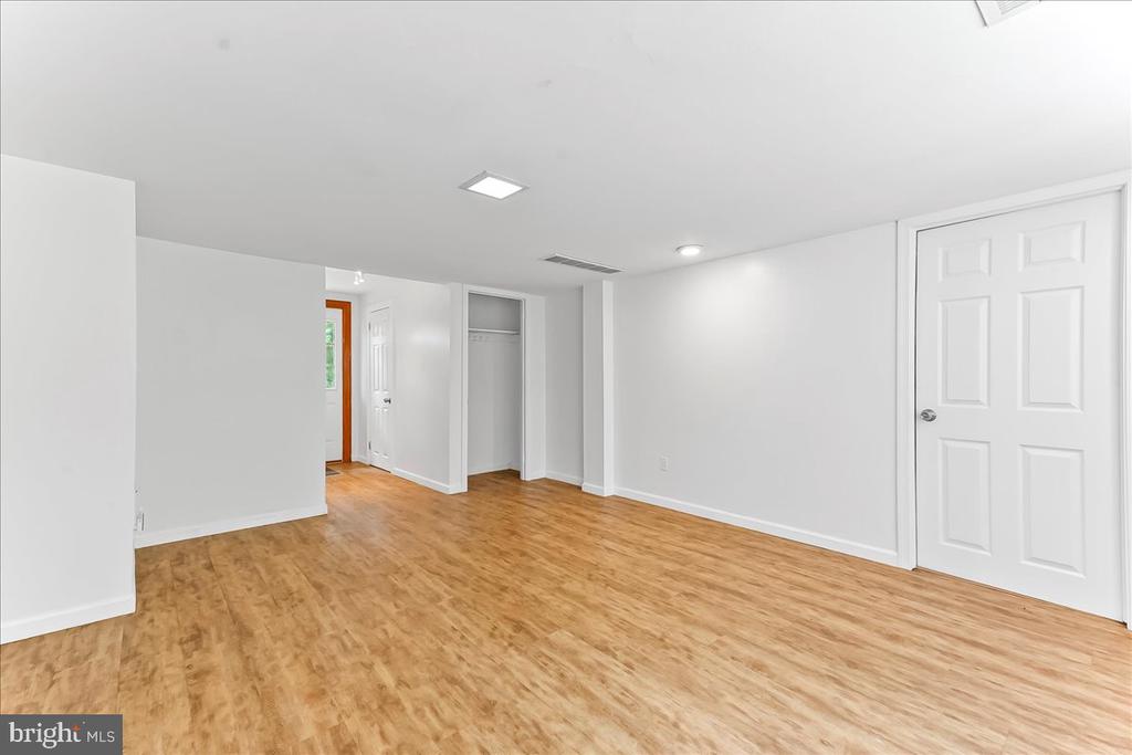 63 MARLBOROUGH LANE