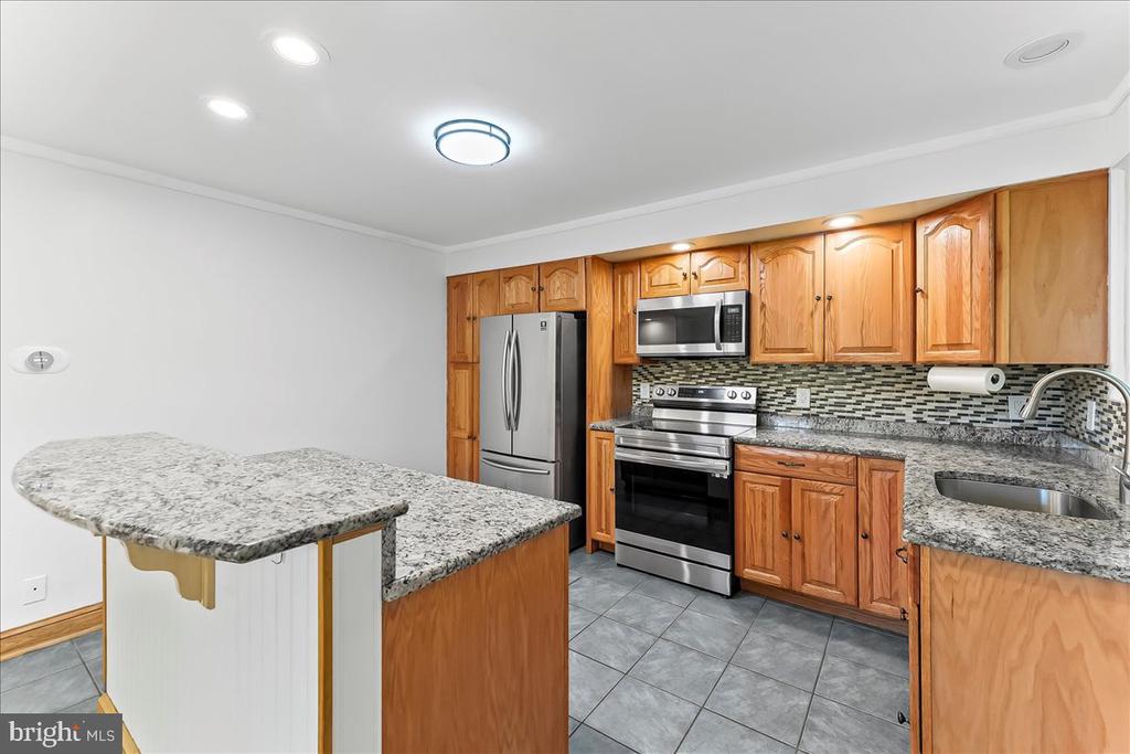 63 MARLBOROUGH LANE
