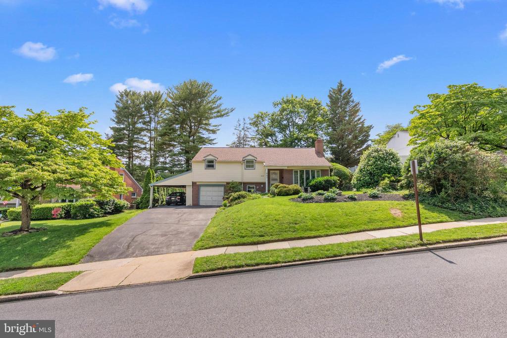 2034 SPRINGHOUSE ROAD