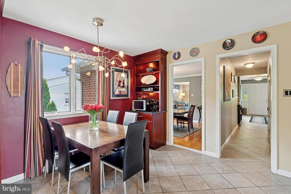 2789 HIGHLAND AVENUE