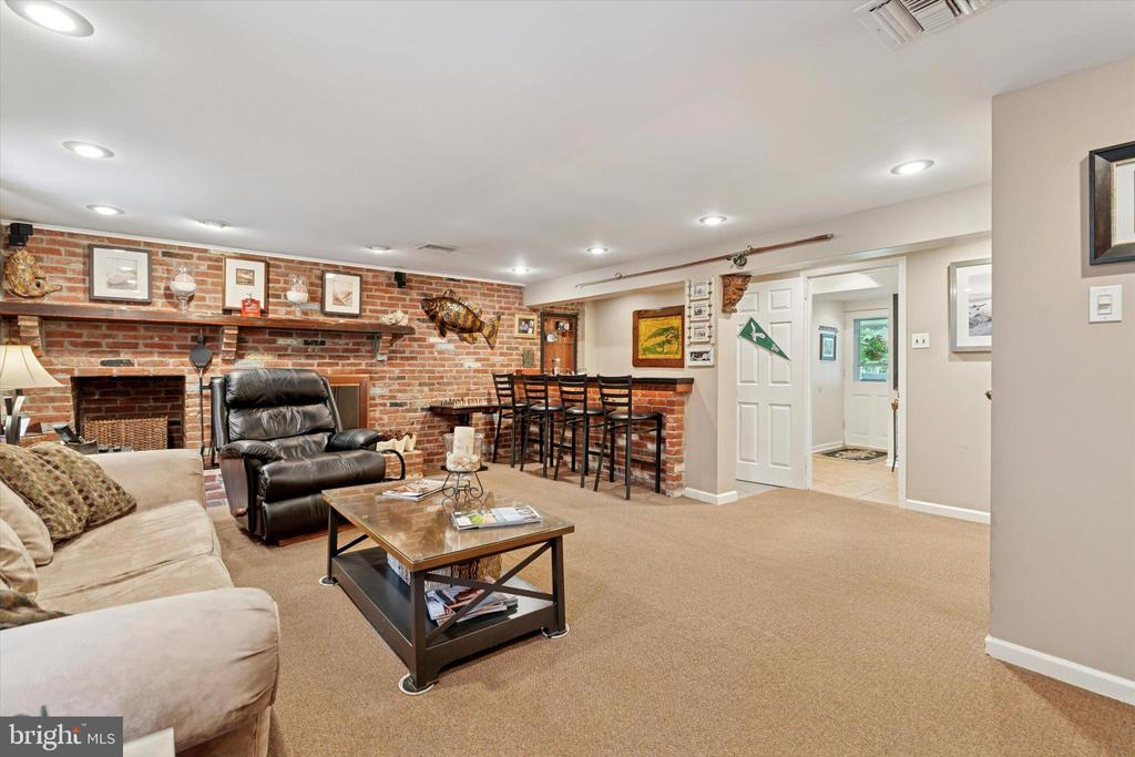 2789 HIGHLAND AVENUE