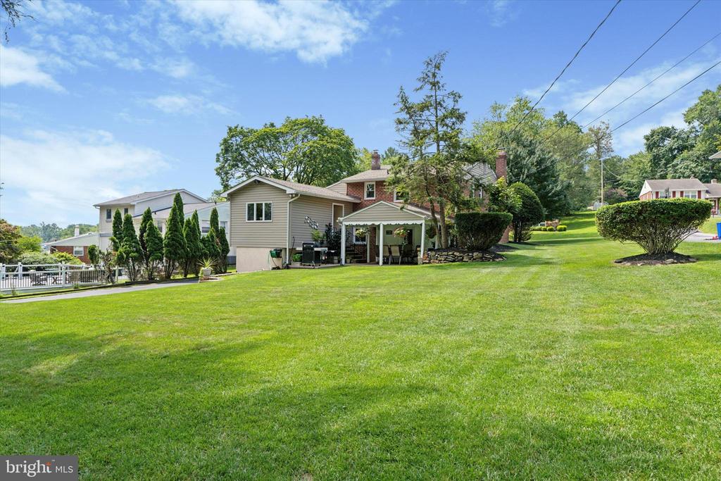 2789 HIGHLAND AVENUE