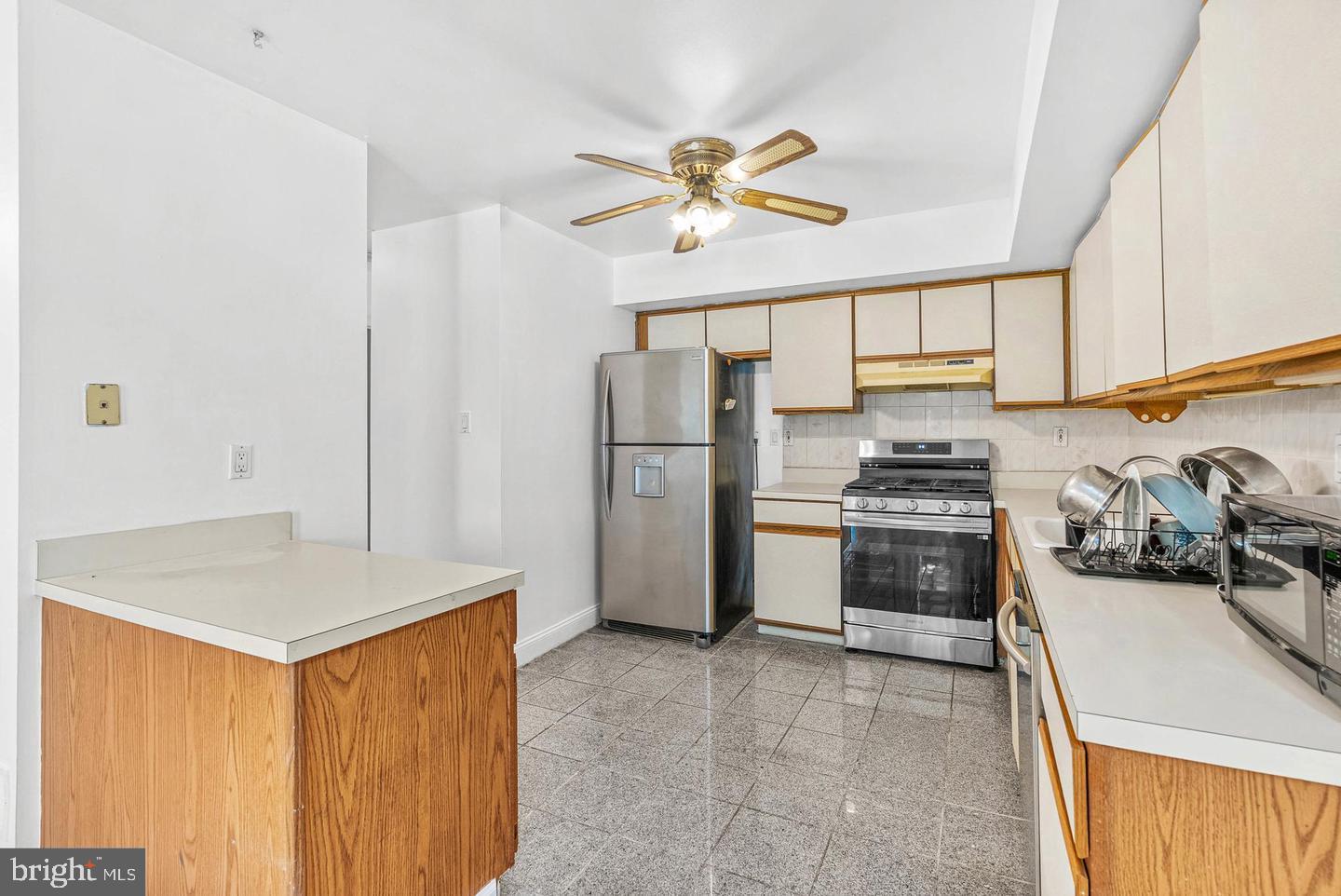 643 SAINT ANTHONY LANE