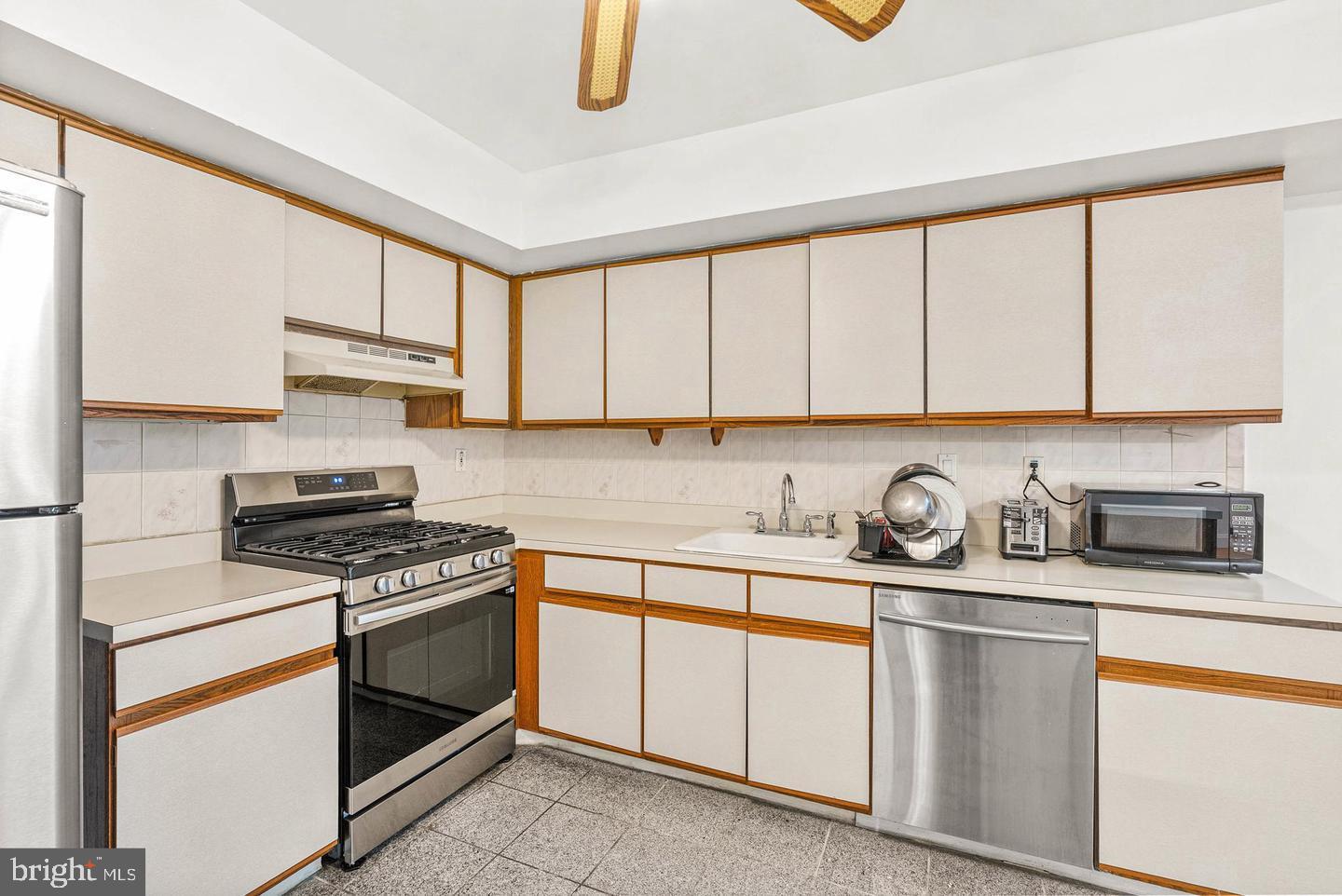 643 SAINT ANTHONY LANE