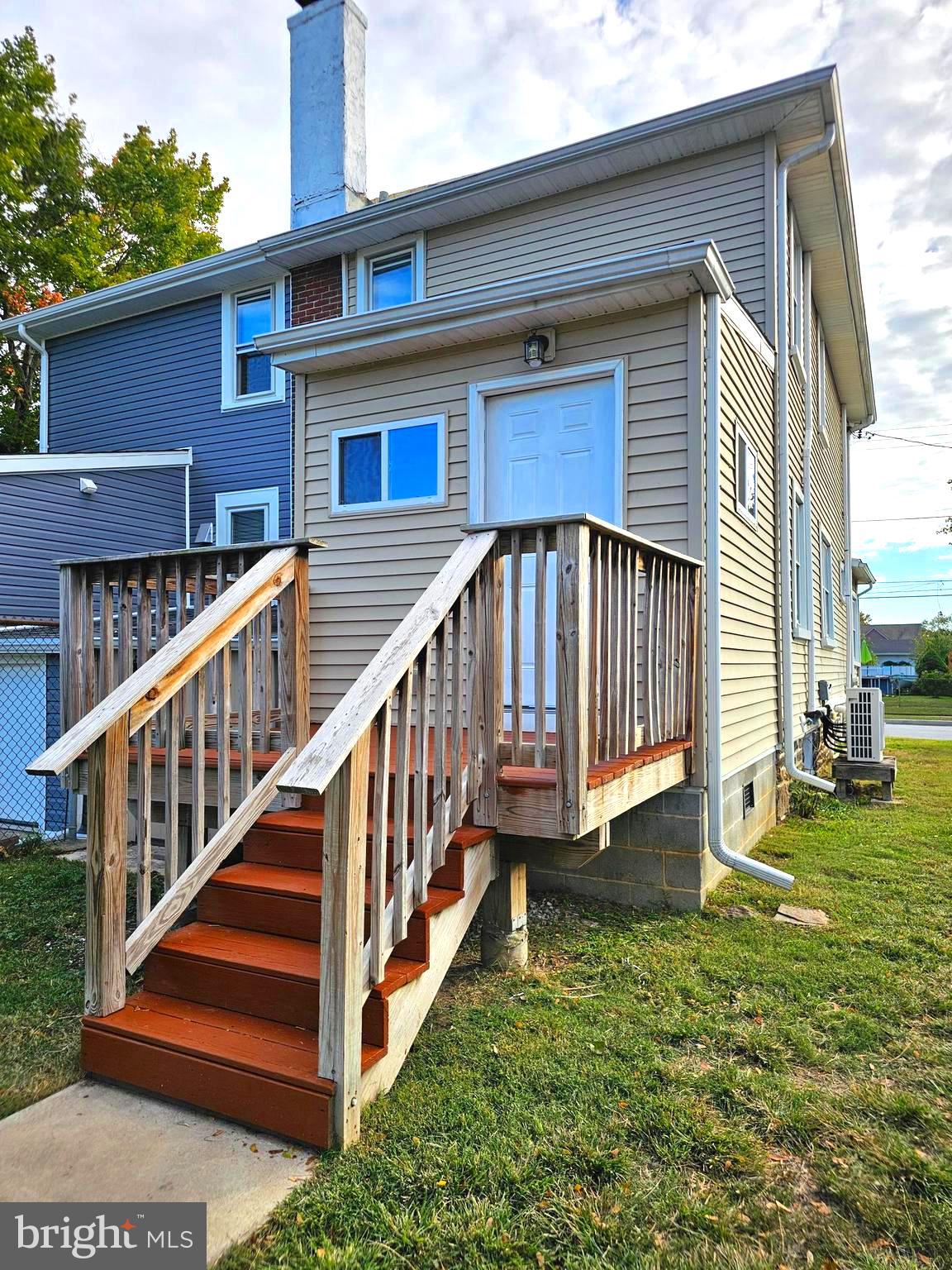 120 BARTRAM AVENUE
