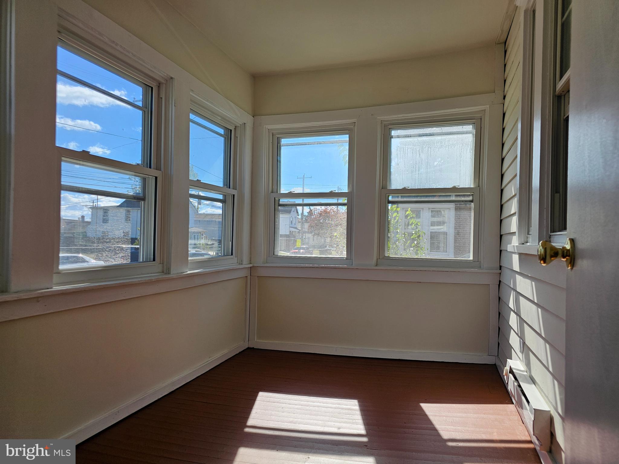 120 BARTRAM AVENUE